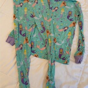 Little SleepieMermaid Print Pajama Set